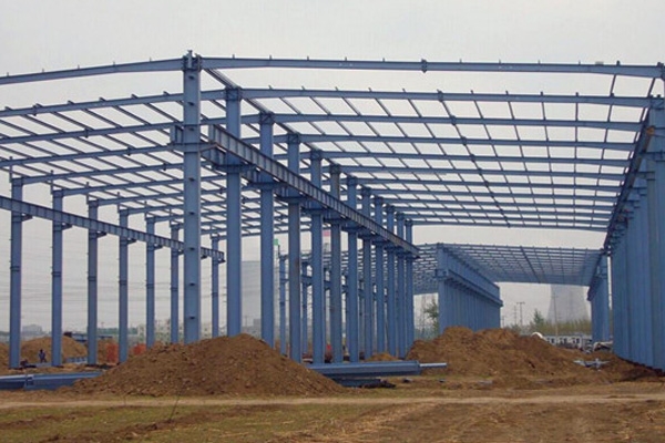 如何選擇鋼網架廠家?